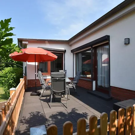 Apartment In Kluetz With Terrace, Garden