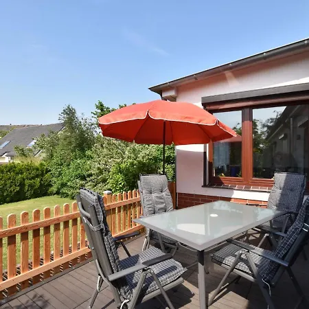 Apartment In Kluetz With Terrace, Garden