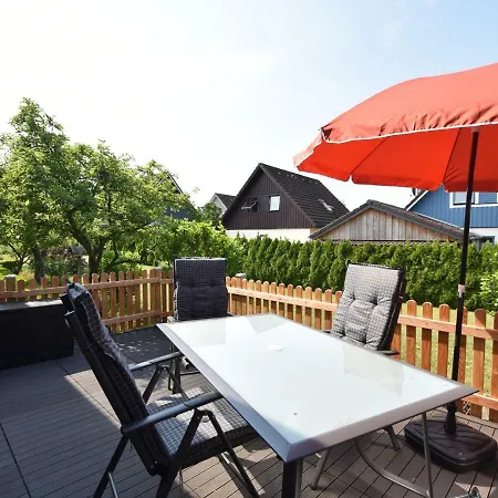 Apartment In Kluetz With Terrace, Garden Klutz